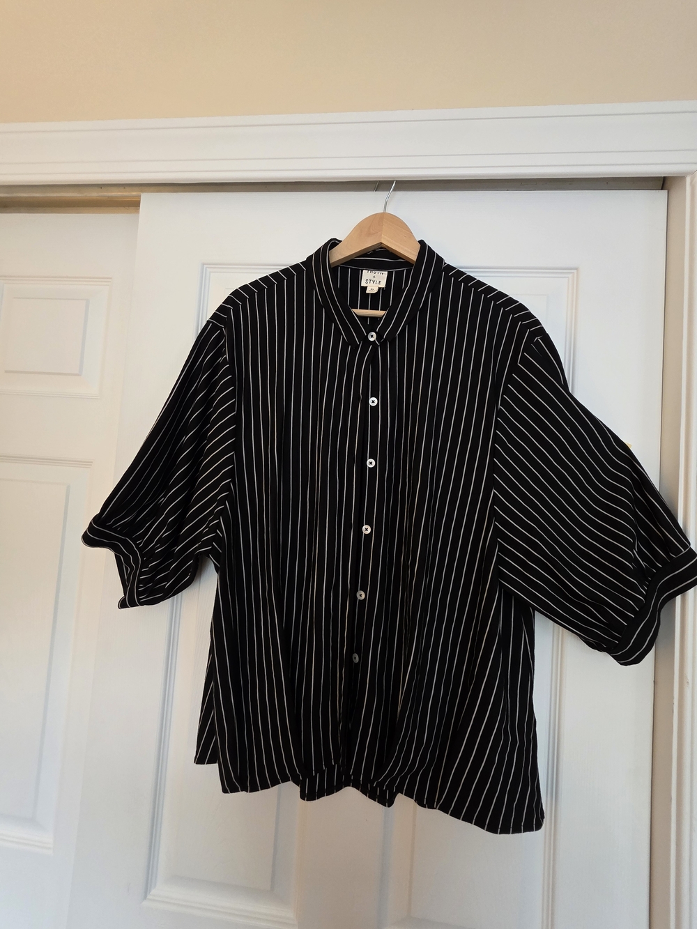 Truth + Style Black and White Pinstripe Short Sleeve Button-Front Blouse